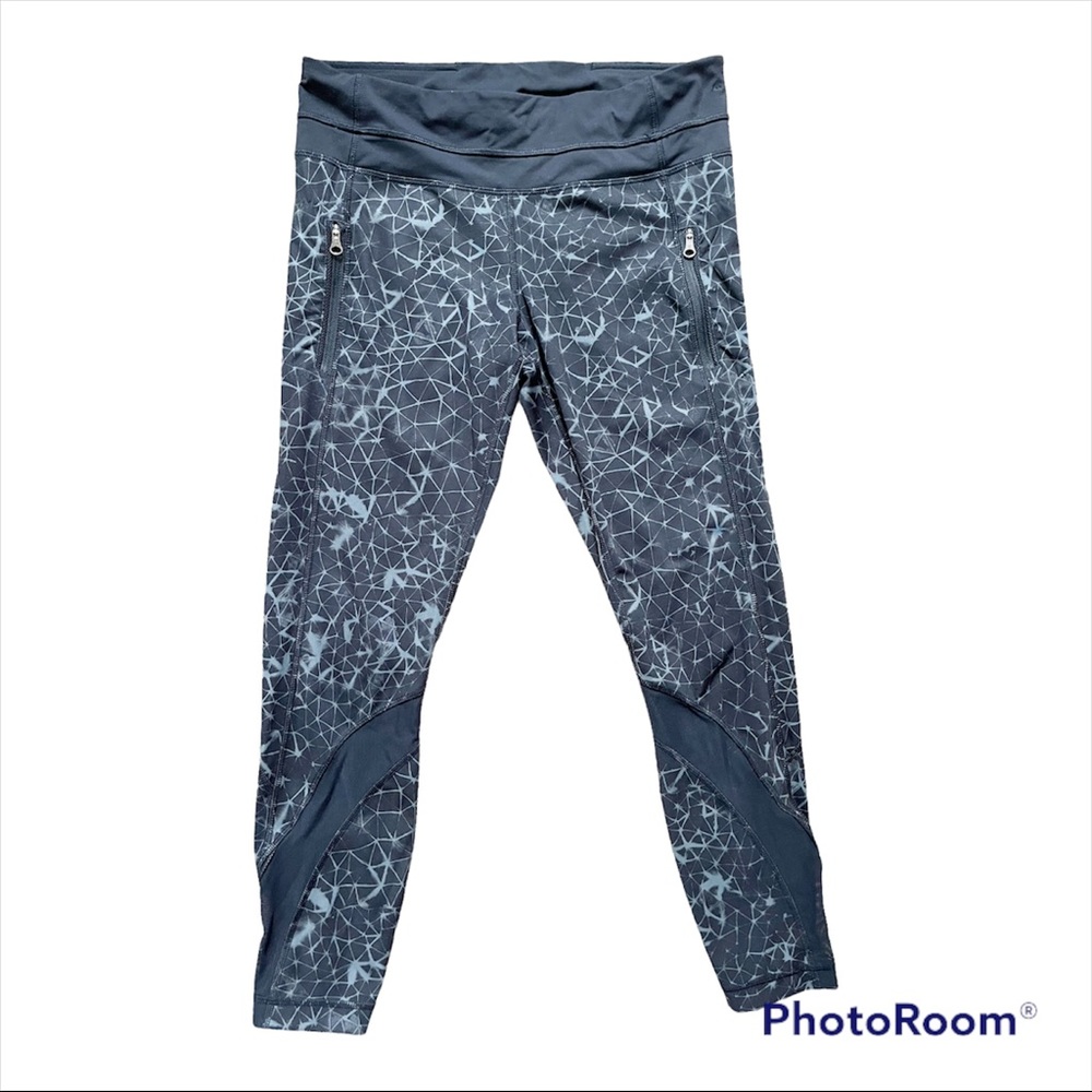 EUC Lululemon Inspire Tight II black/grey - size 8